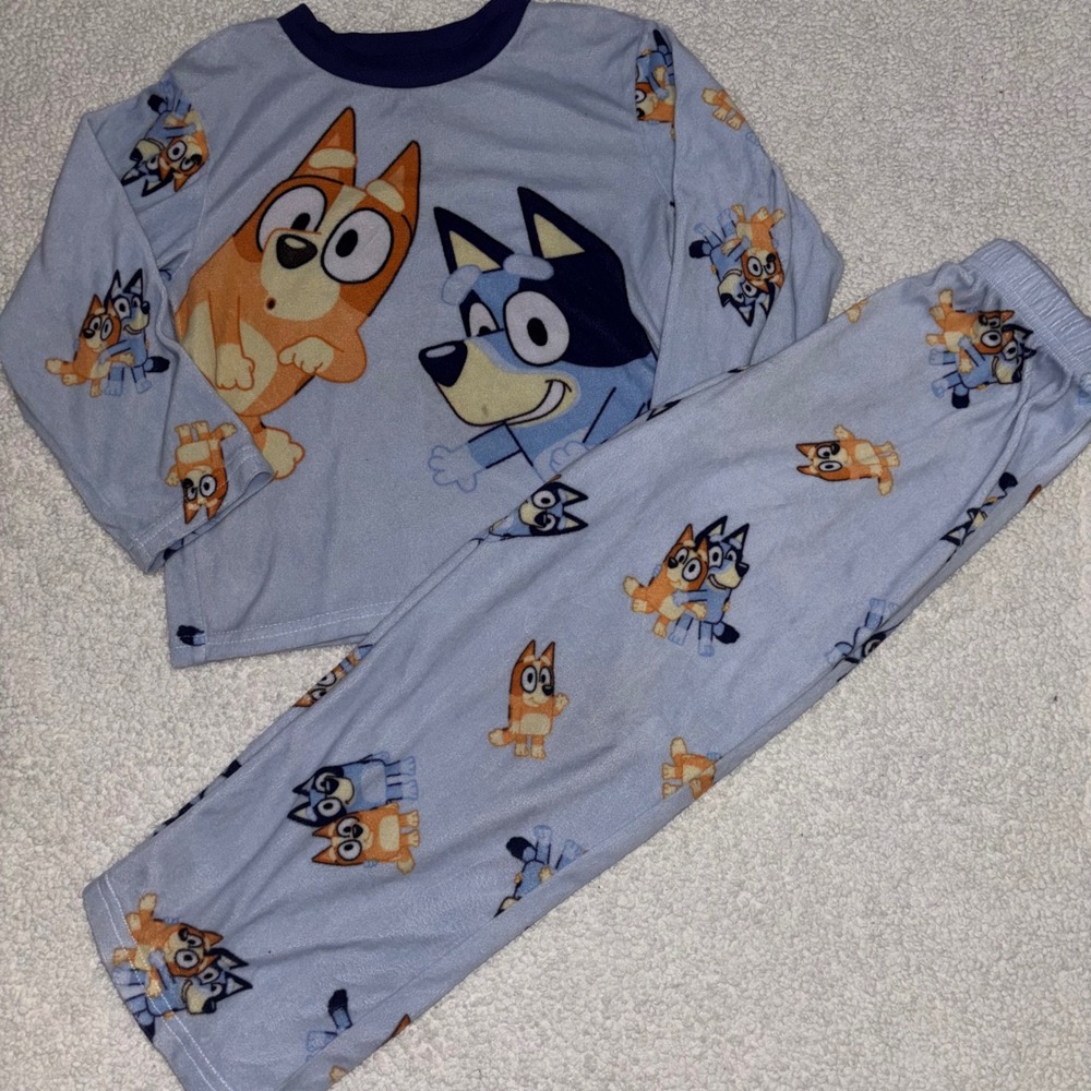 Bluey Bingo Kids Fleece Pajama Set Blue Long Sleeve Pants Size S 6